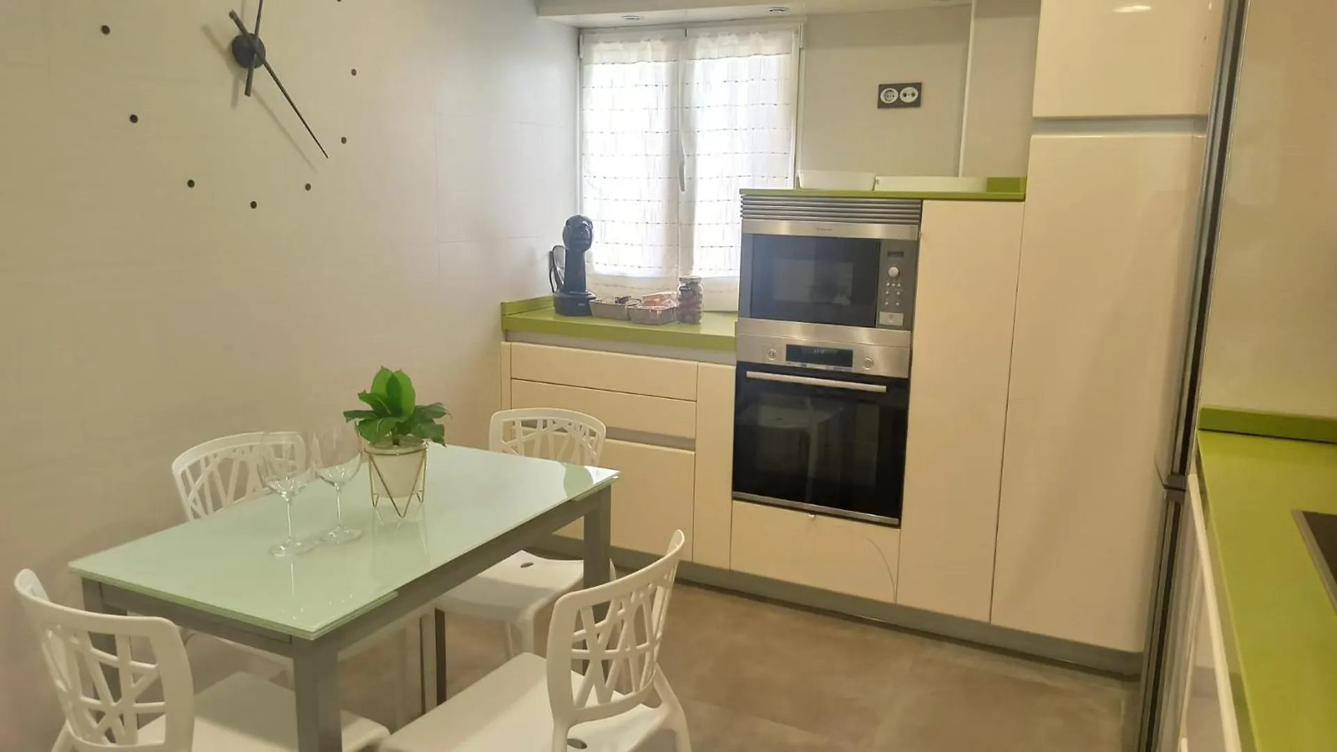 Ohana, Apartamento-Parking Privado Gratis-Centrico-Wifi-Ascensor-Sin Cuestas-82M2 Bermeo