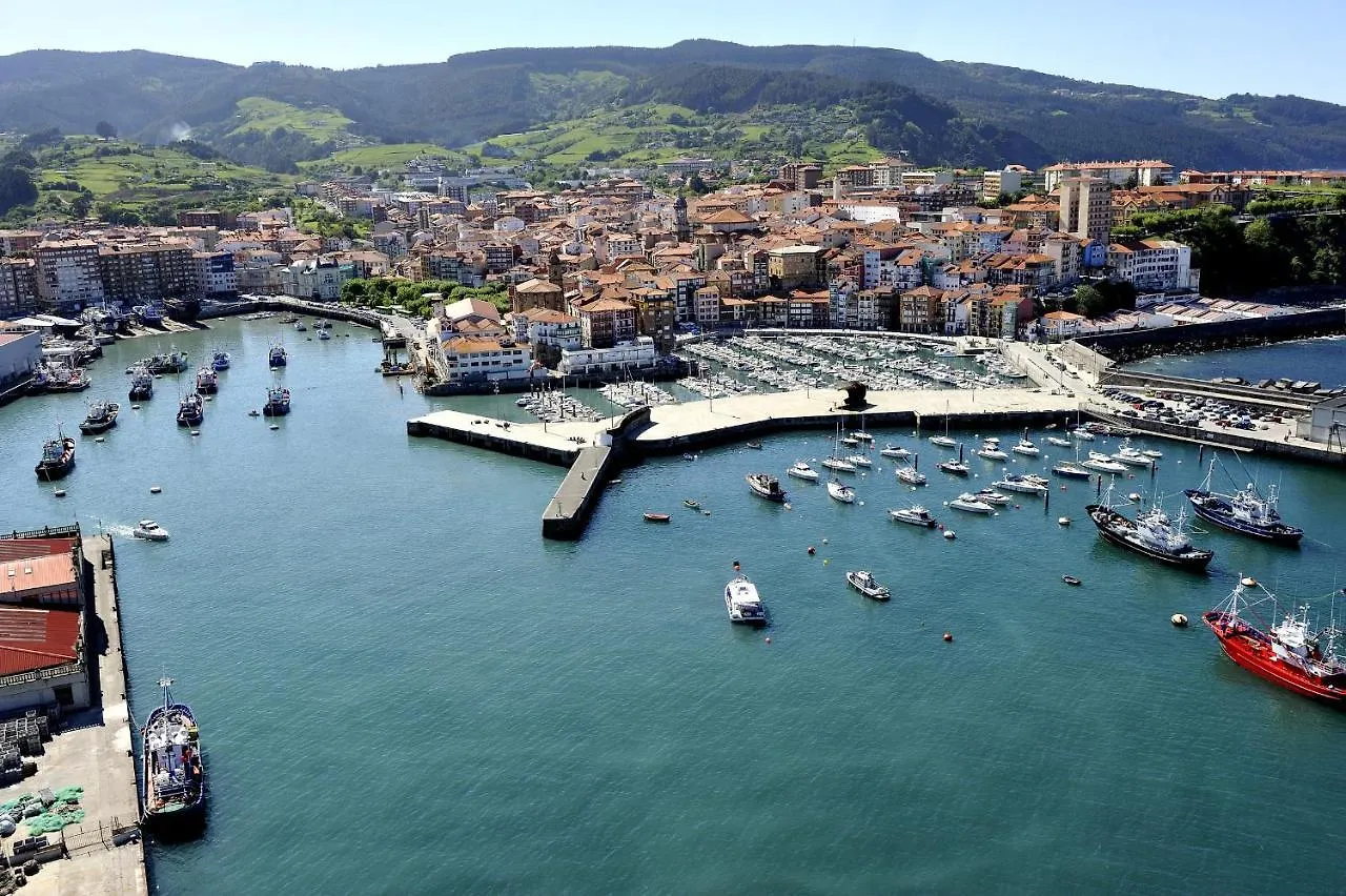 Ohana, Apartamento-Parking Privado Gratis-Centrico-Wifi-Ascensor-Sin Cuestas-82M2 Bermeo 0*,